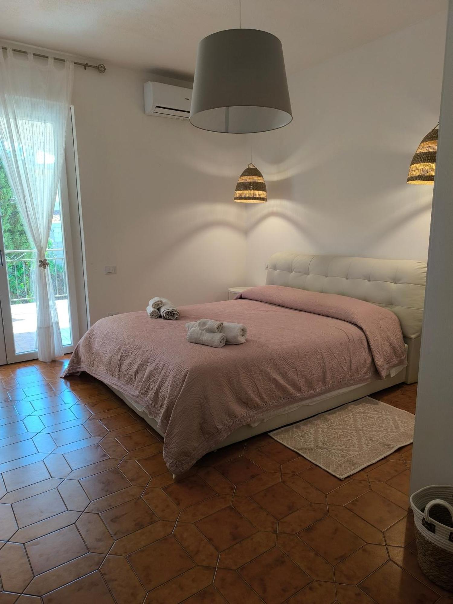 Villa Rosa Chia Exteriör bild